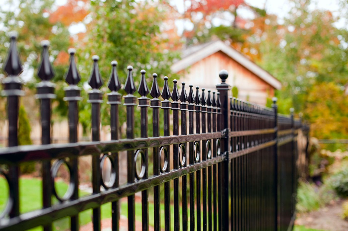 Tips for Cleaning Iron Fences